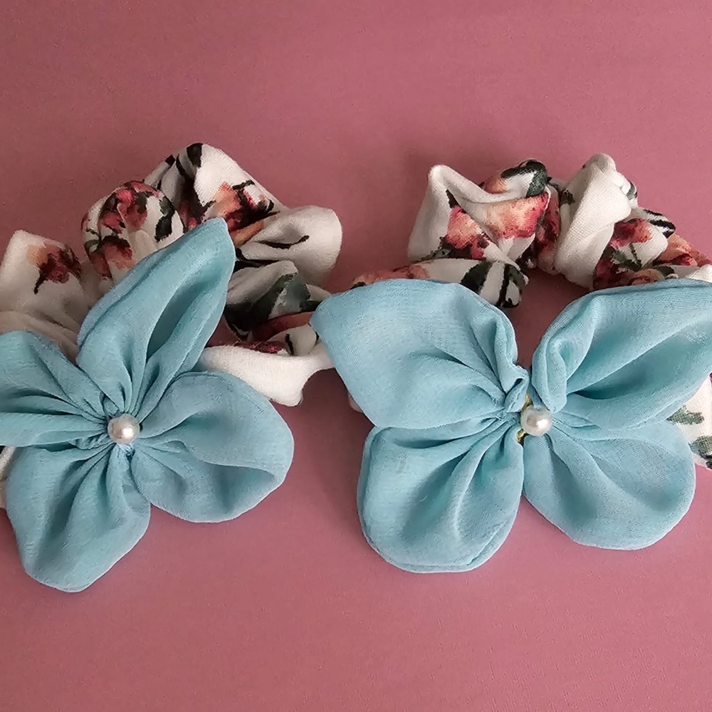 Hair scrunchy